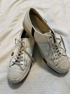 Gucci made in Italy Men's White Leather Perforated Sneakers with Contrast Stripe